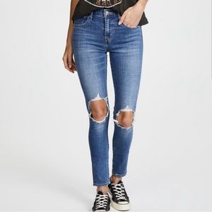 ♥️ Host Pick ♥️ Levi’s 721 High rise skinny jeans